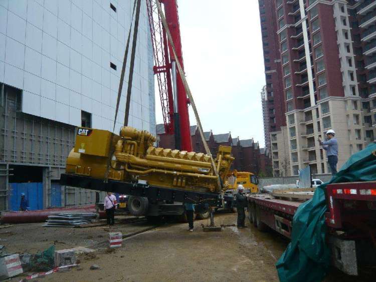 無錫精密設(shè)備吊裝公司:吊裝工具在使用時要注意哪些地方？